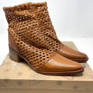 Free People In The Loop Woven Boot In Tan Leather Size 7 New